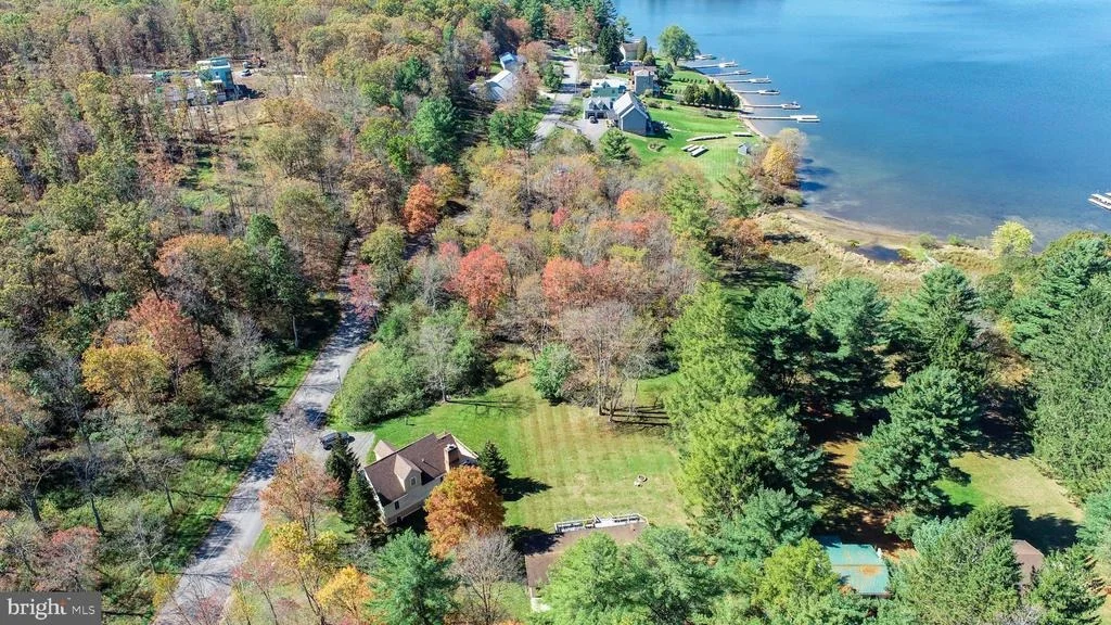 Photo of 32 HAZELHURST LANE