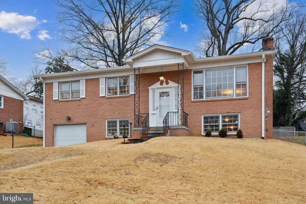 Photo of 926 VENICE DRIVE