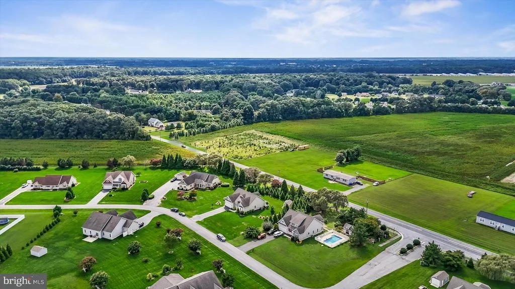 Photo of 24860 MISTLETOE DRIVE