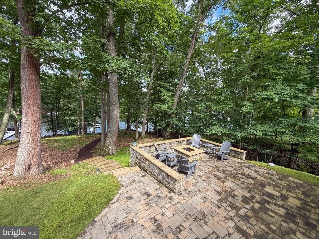 Photo of 86 SHINGLE CAMP TERRACE
