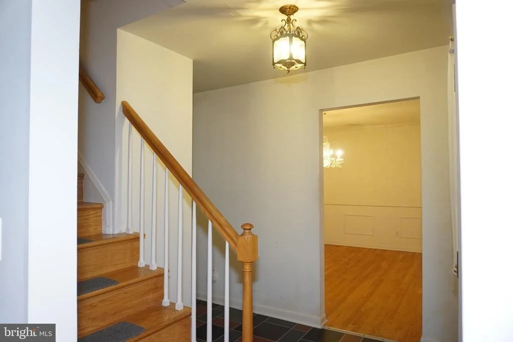 Photo of 1304 CHEZ COURT