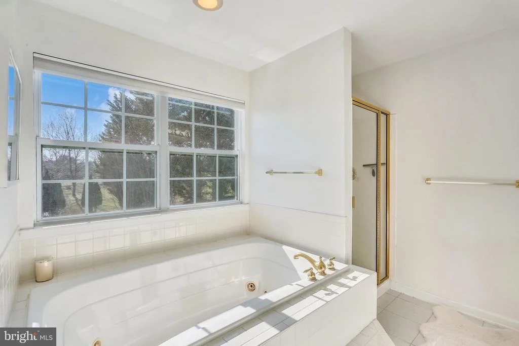 Photo of 9517 GREENEL ROAD