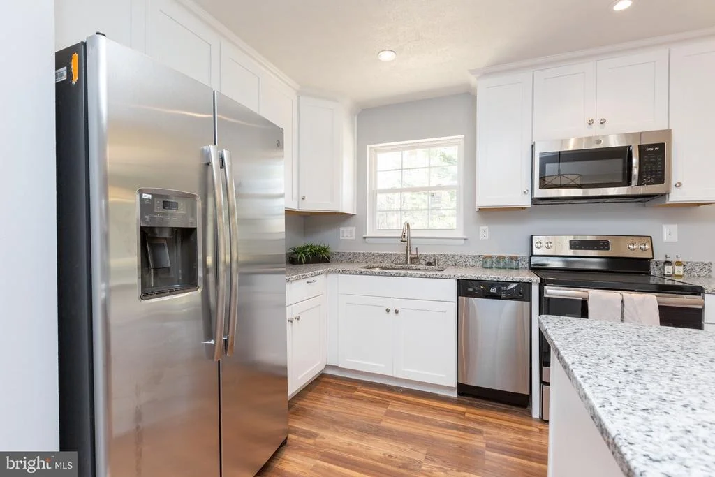 Photo of 708 UNIVERSITY DRIVE