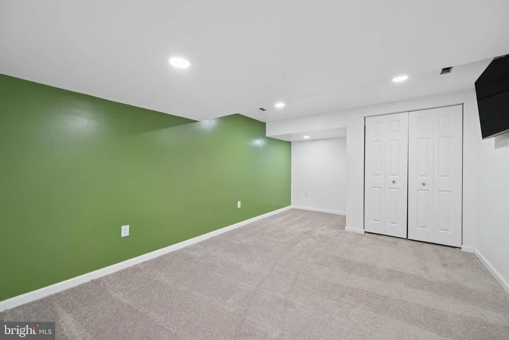 Photo of 10421 ROSEMONT DRIVE
