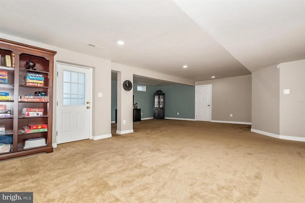 Photo of 610 GLENBROOK DRIVE