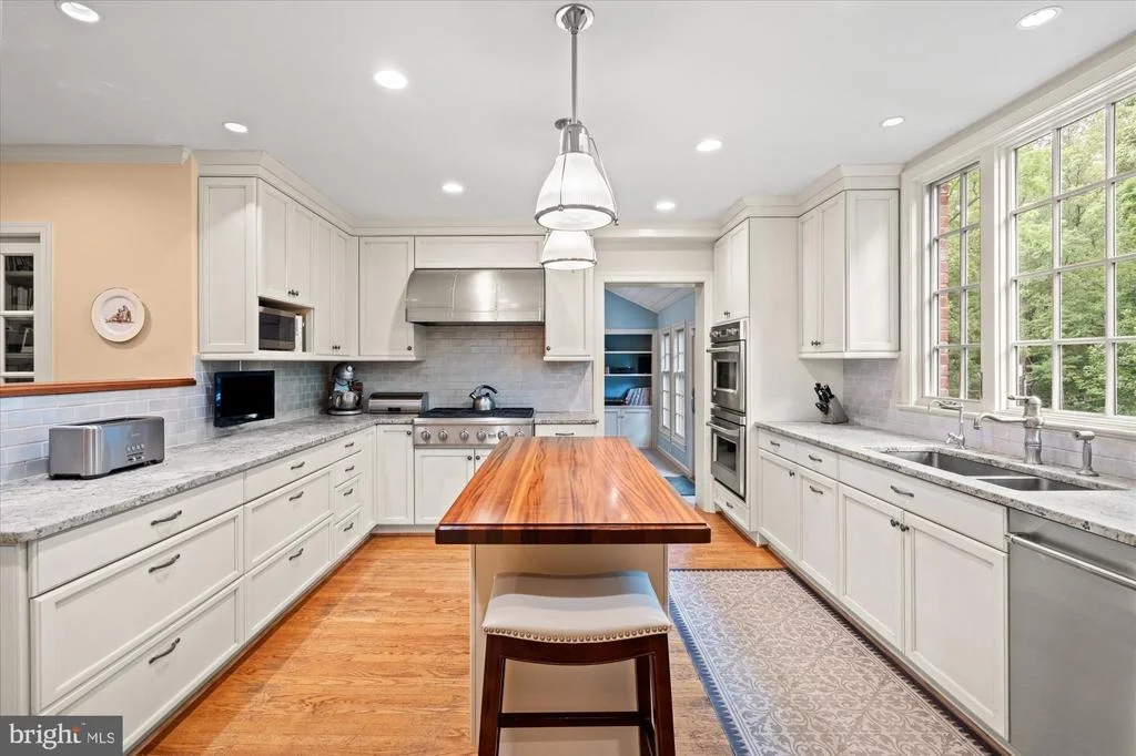 Photo of 1033 SWINKS MILL ROAD