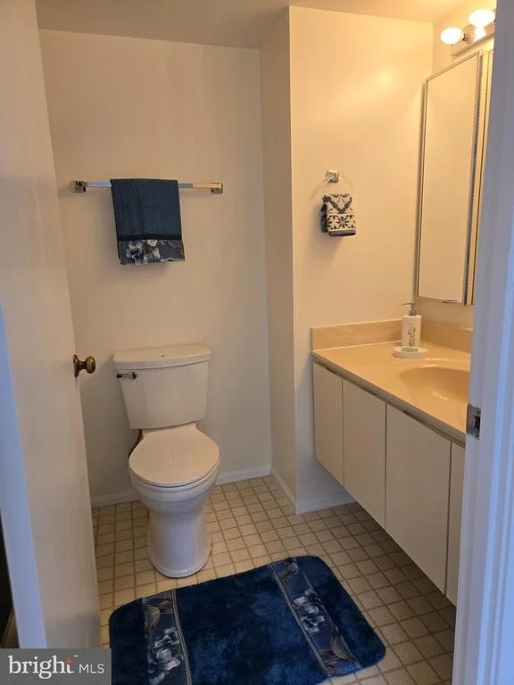 Photo of Unit 2321 at 15107 INTERLACHEN DRIVE