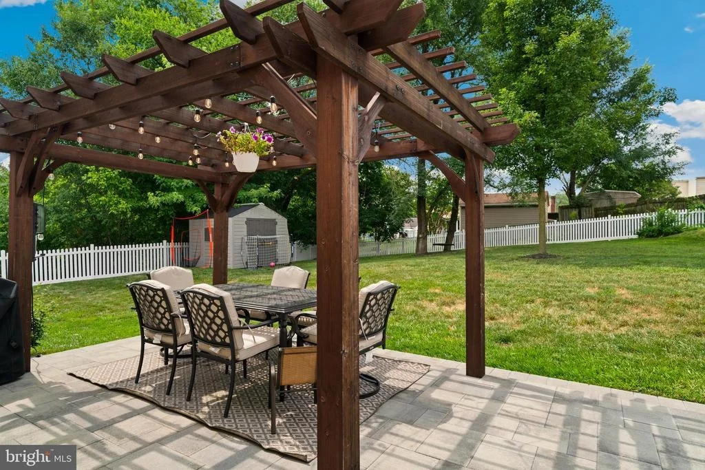 Photo of 5826 BROAD BRANCH WAY