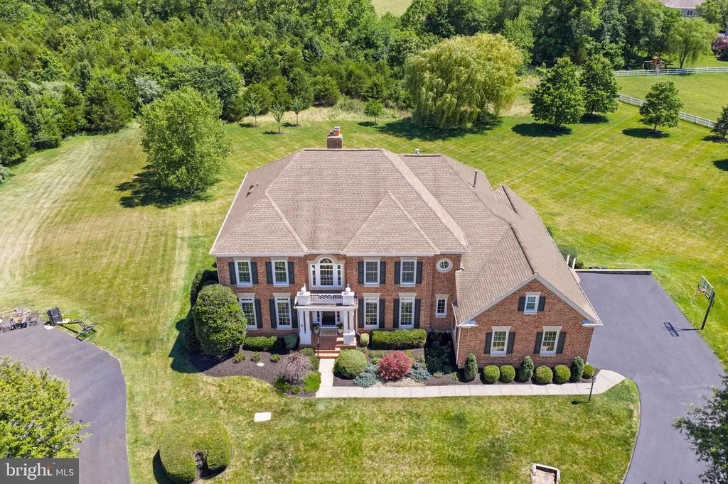 Photo of 20882 MCINTOSH PLACE