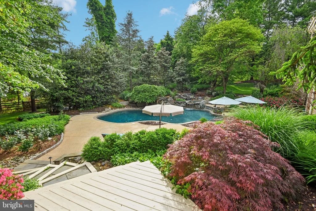 Photo of 9939 BENTCROSS DRIVE
