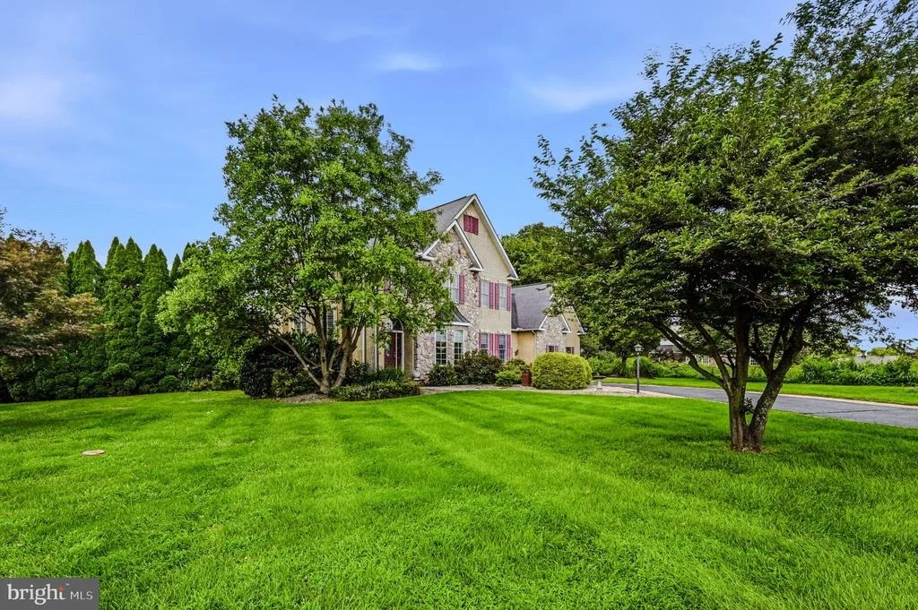 Photo of 264 REGENT CIRCLE