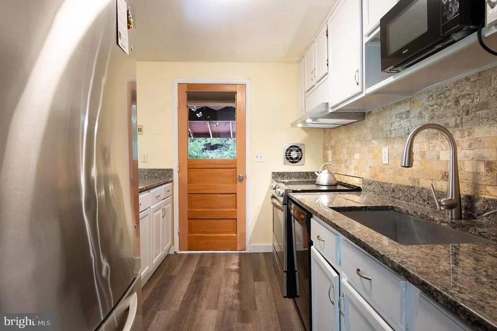 Photo of 1320 RAINBOW DRIVE