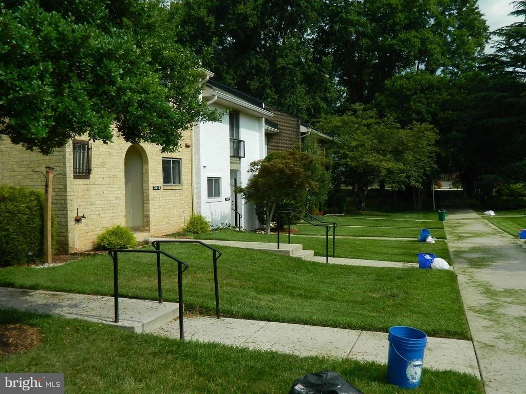 Photo of Unit 1C at 3617 GLENEAGLES DRIVE