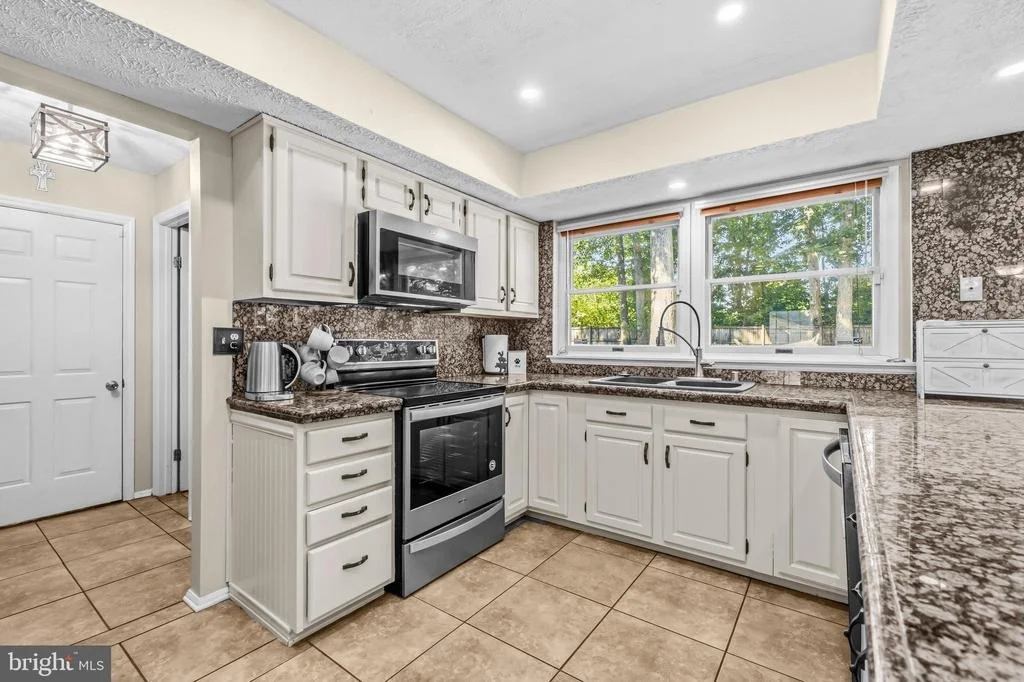 Photo of 10924 BEECH CREEK DRIVE