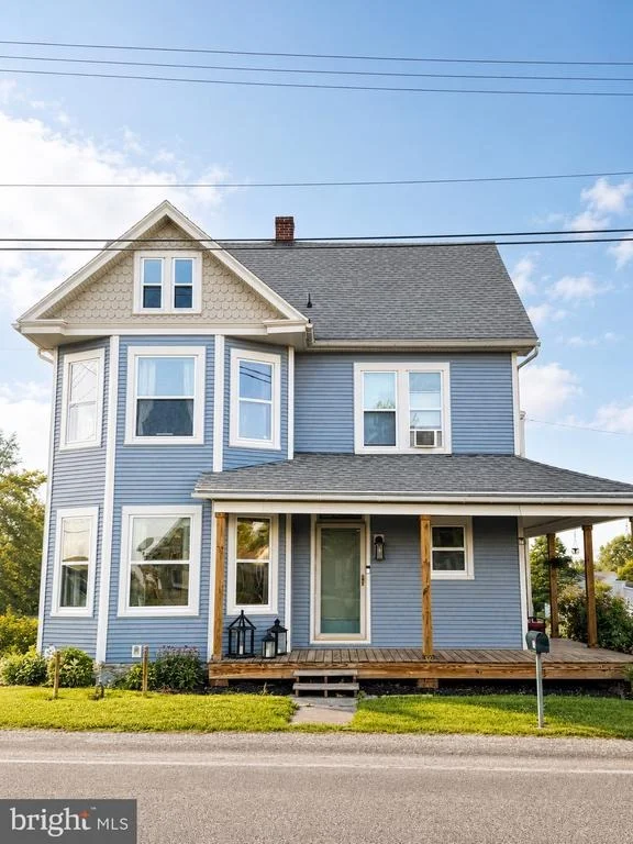 Photo of 716 HANOVER PIKE