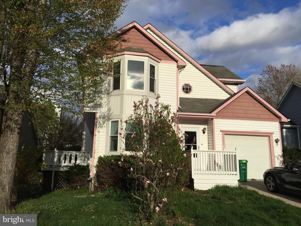 Photo of 7233 CARRIAGE HILL DRIVE