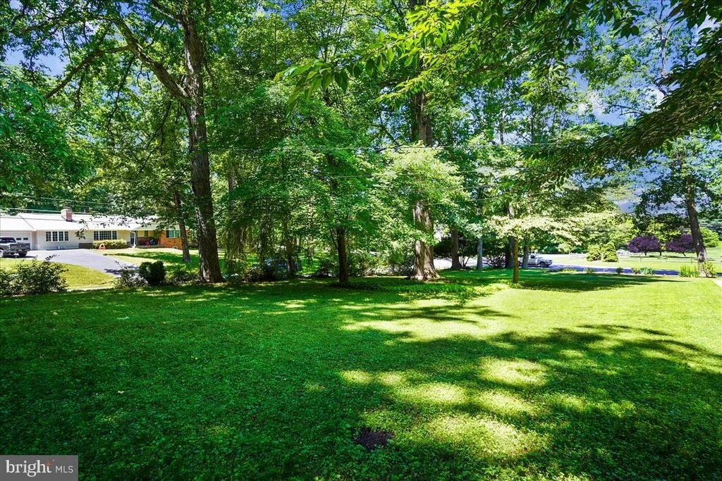 Photo of 18901 MUNCASTER ROAD