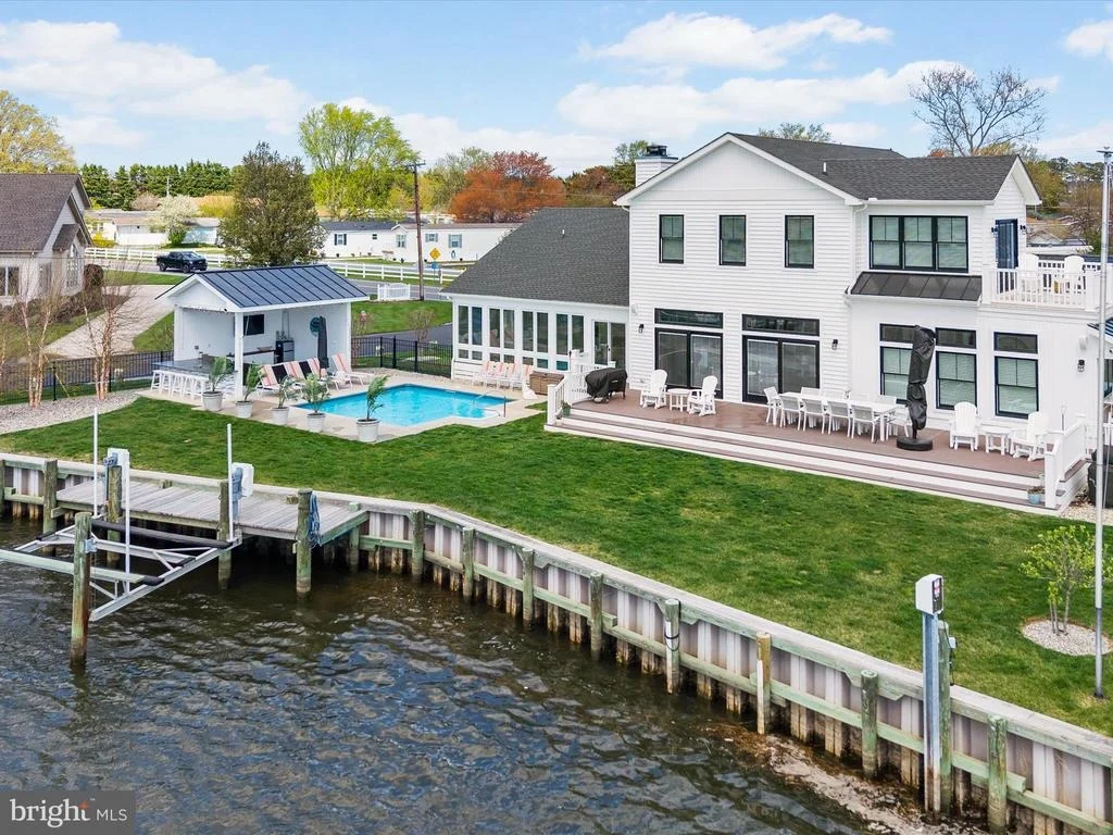 Photo of 2 MARSHALL ROAD