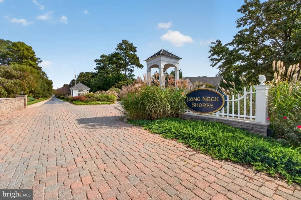 Photo of 32735 SPRING WATER DRIVE