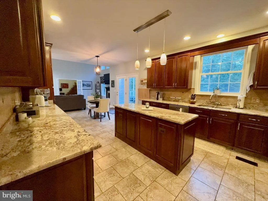 Photo of 13611 PERIMETER DRIVE