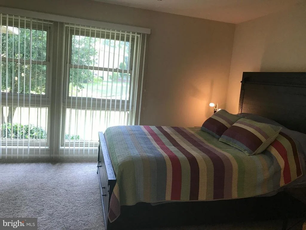 Photo of Unit 712D at 3362 GLENEAGLES DRIVE