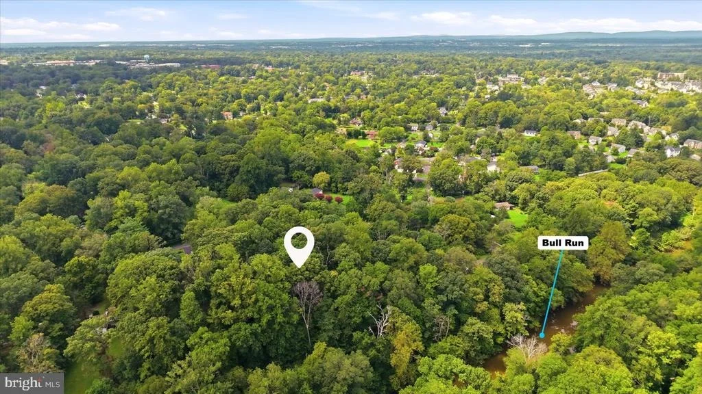 Photo of 7707 LAKE DRIVE