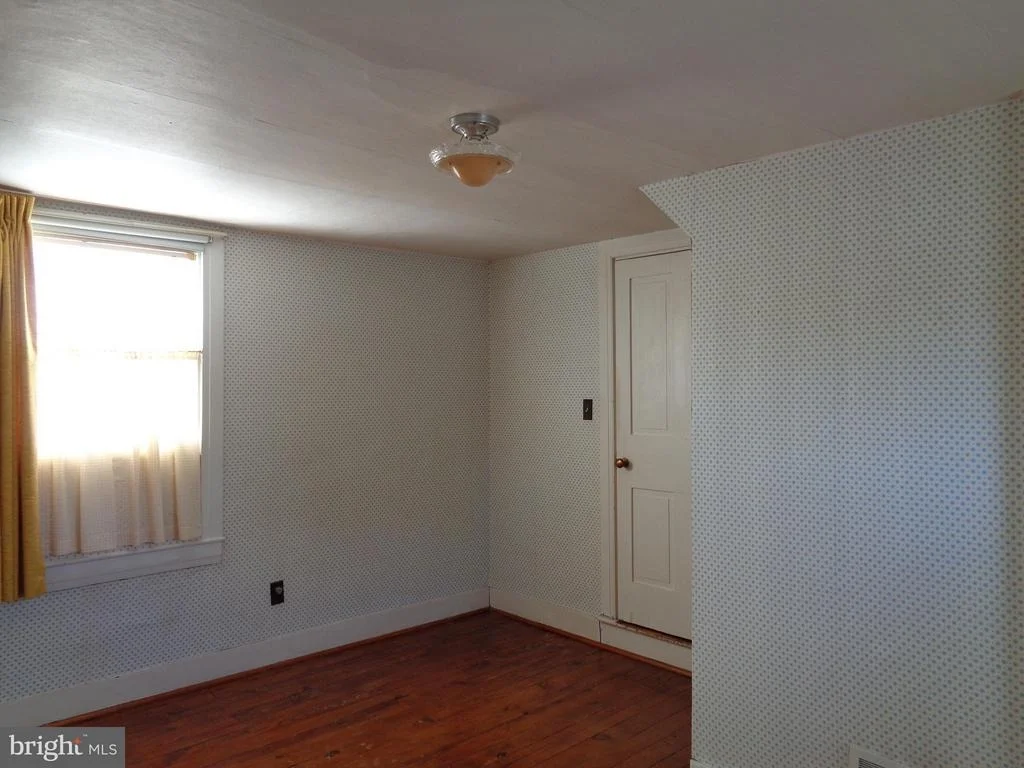 Photo of 9023 WALNUT STREET