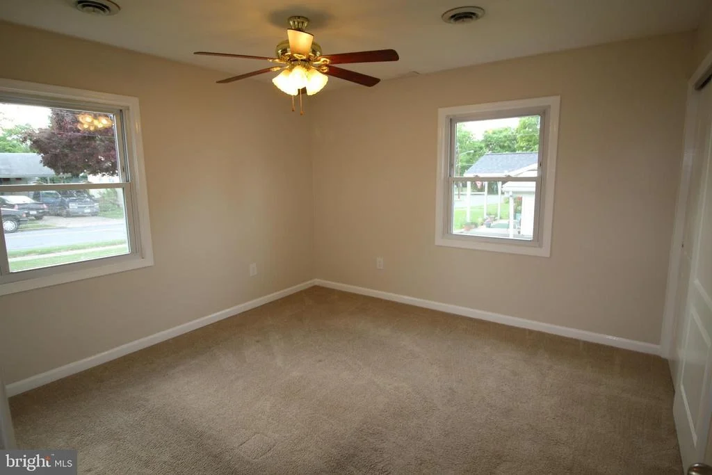 Photo of 315 THOMAS AVENUE