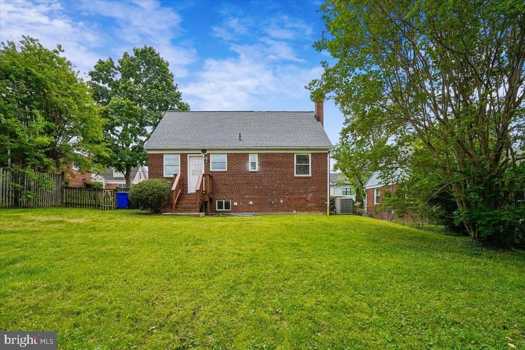 Photo of 4909 BANGOR DRIVE