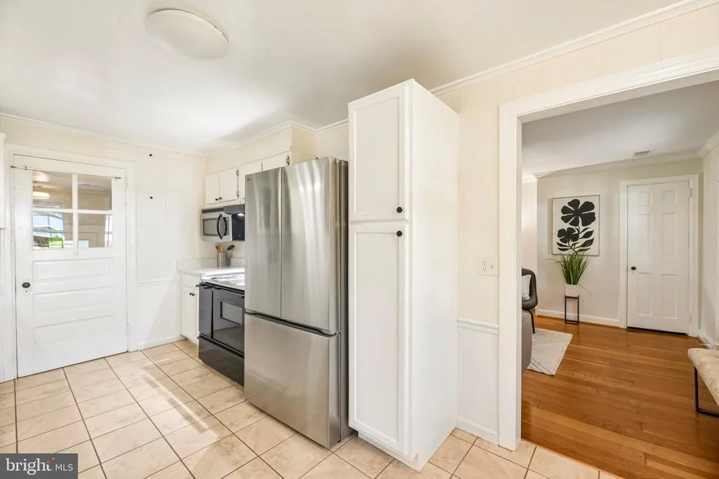 Photo of 8420 LEAF ROAD