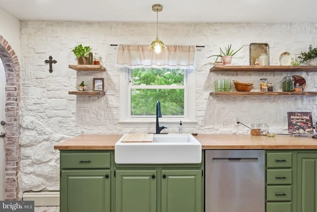 Photo of 481 JAMES CITY ROAD