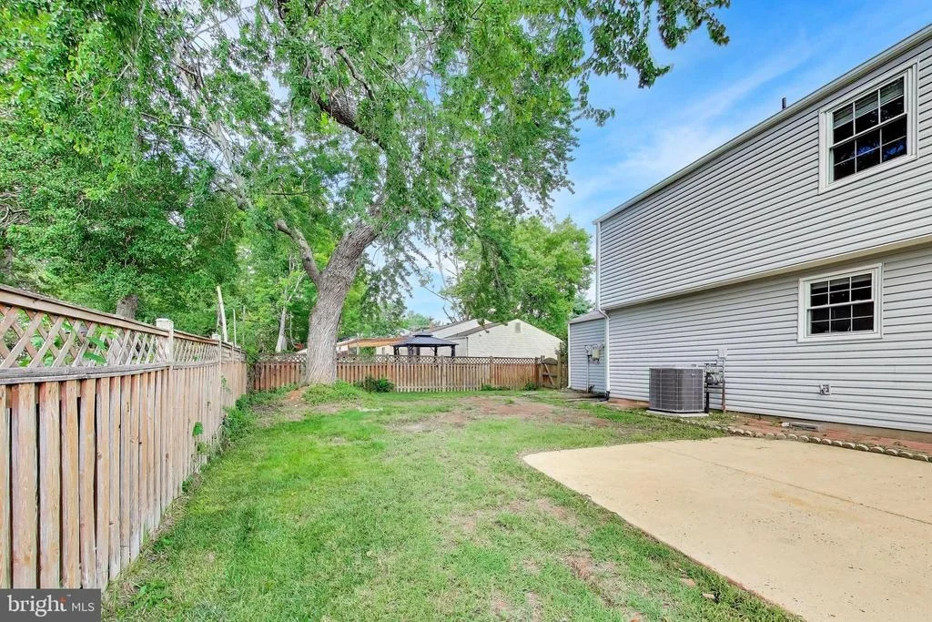 Photo of 9152 BURKE ROAD