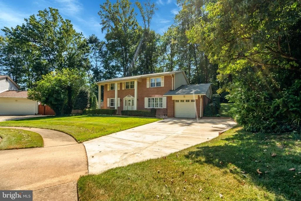 Photo of 10305 COLLINGHAM DRIVE