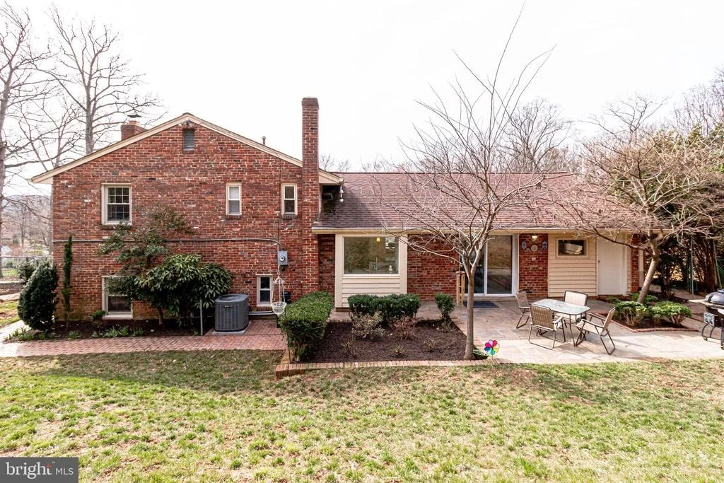 Photo of 919 JUNIPER PLACE