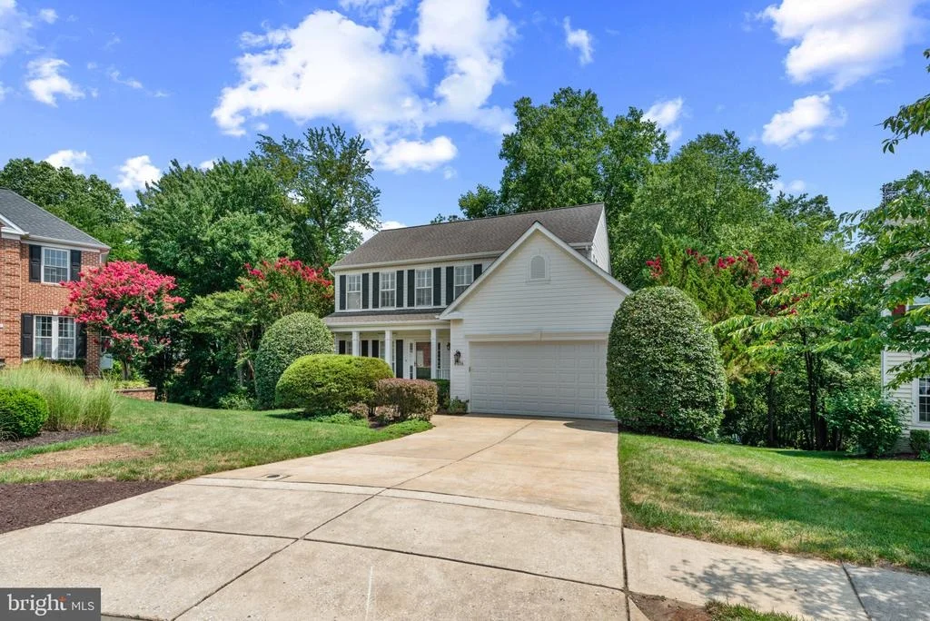 Photo of 6074 AVALON DRIVE SE