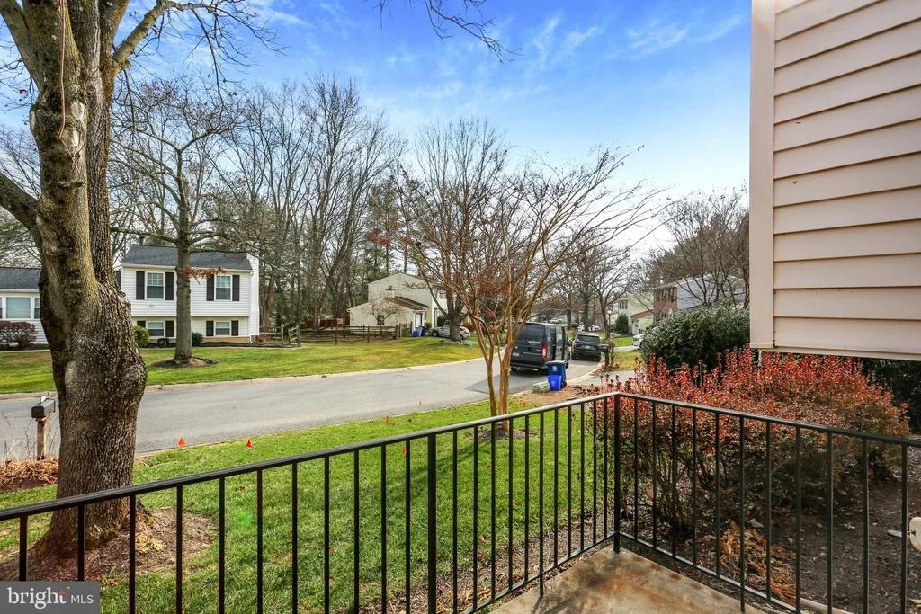 Photo of 9109 ROUNDLEAF WAY