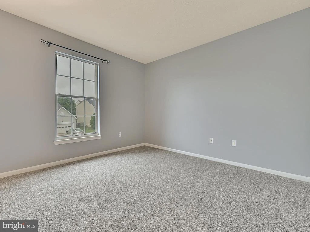 Photo of 620 ANGELWING LANE
