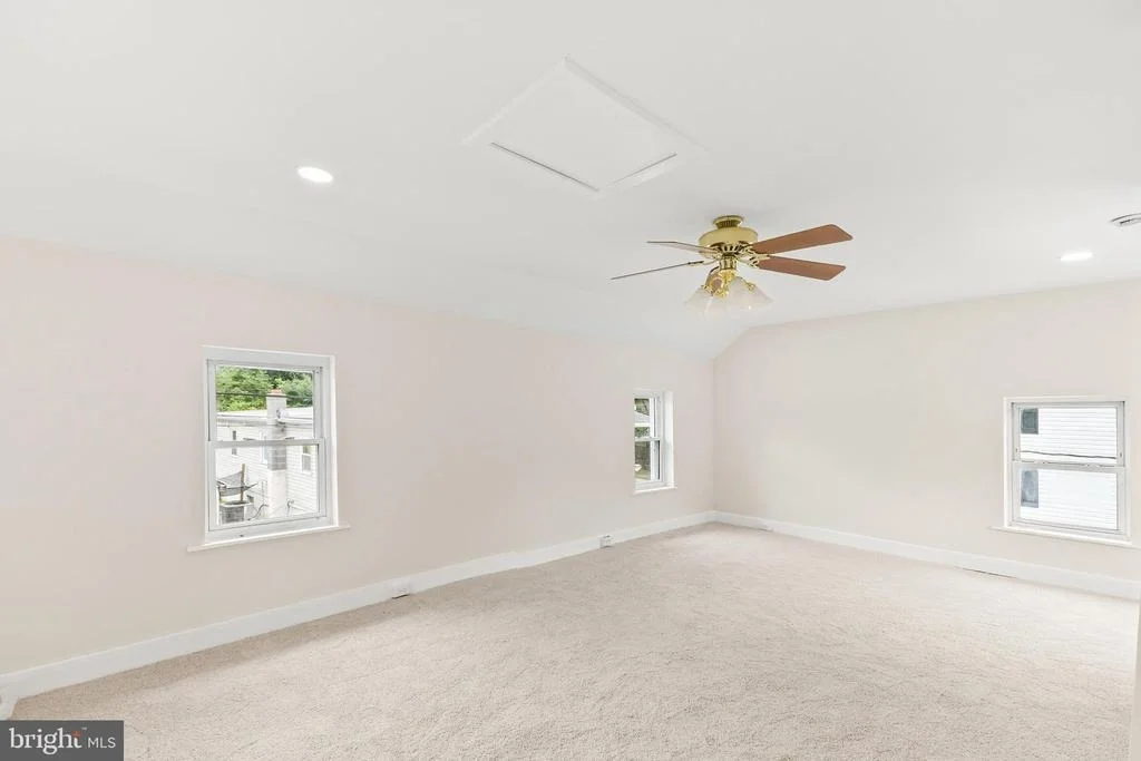 Photo of 18003 DAVIS LANE
