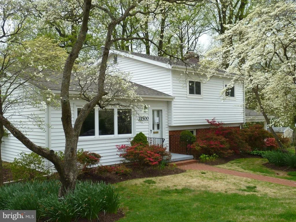 Photo of 11500 KENTON DRIVE
