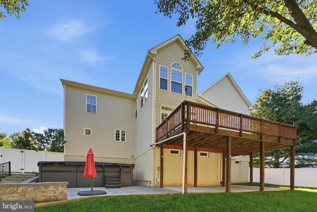 Photo of 2148 CHESTNUT LANE
