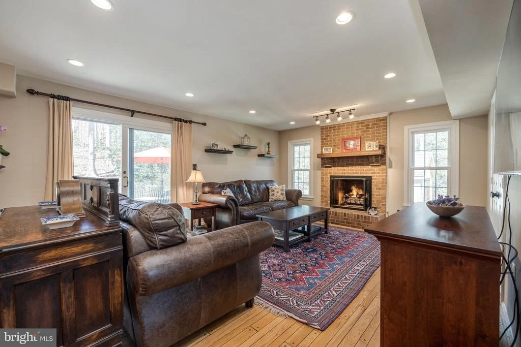 Photo of 7736 HUNTSMAN BOULEVARD
