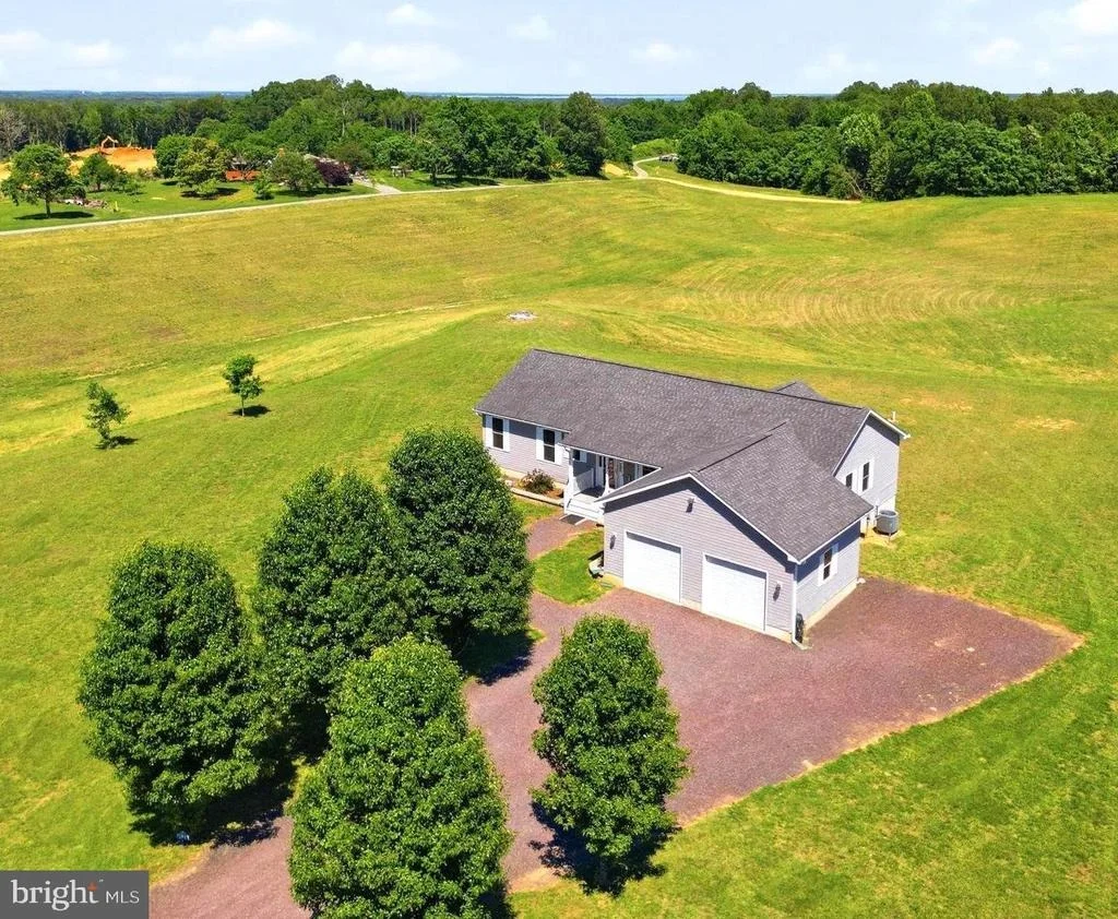 Photo of 16111 TRIGGER LANE