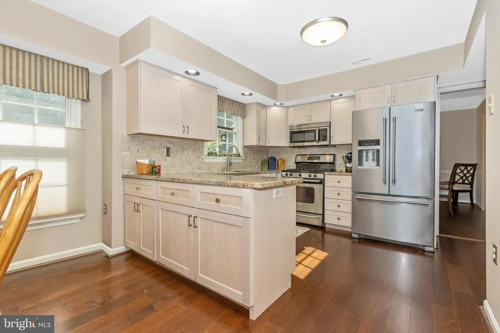 Photo of 8231 FOX HUNT LANE