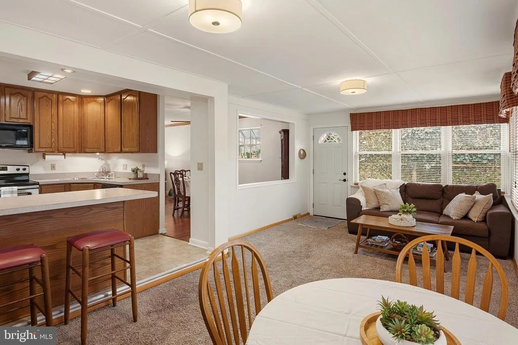 Photo of 1544 MANOR VIEW ROAD
