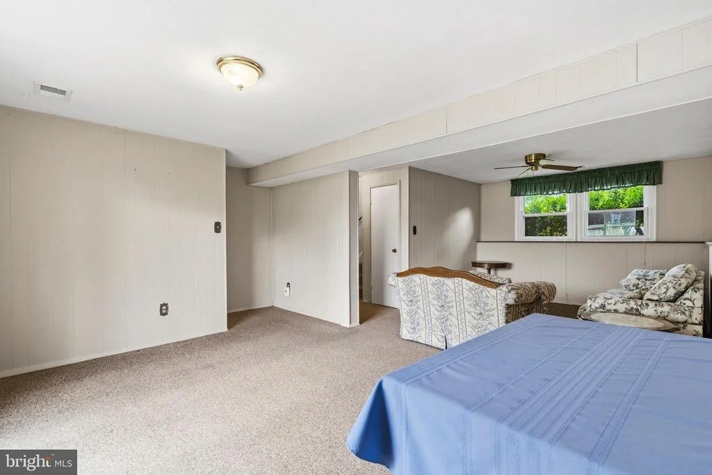Photo of 215 COMPTON ROAD