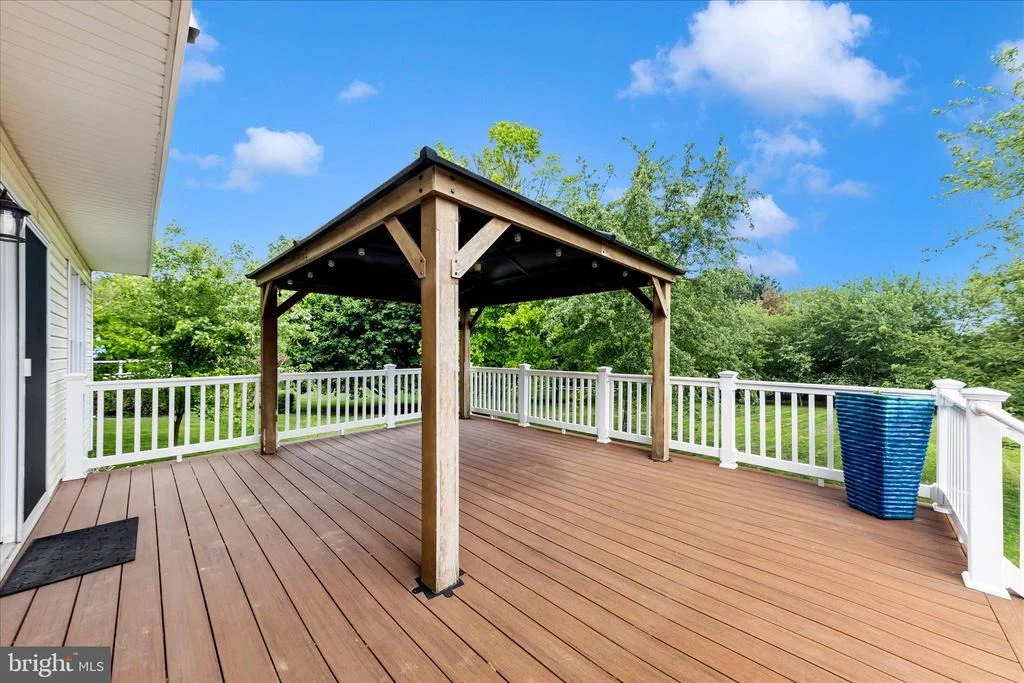 Photo of 2679 LESLIE ROAD