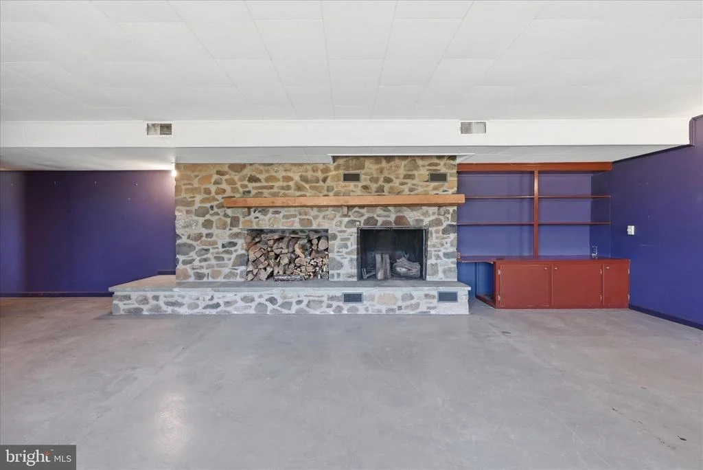 Photo of 2517 FIVE POINTS ROAD