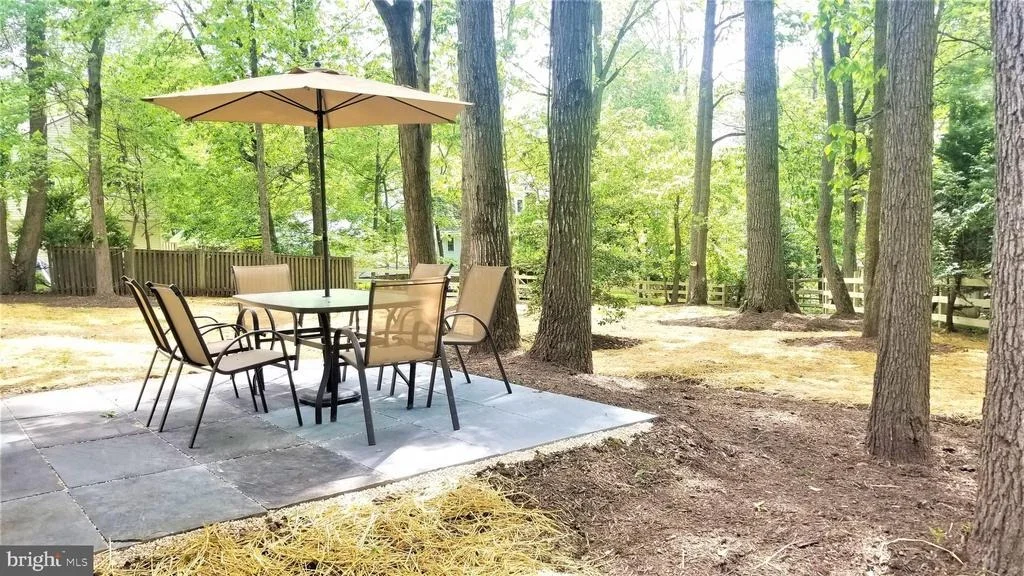 Photo of 1508 LAUREL HILL ROAD