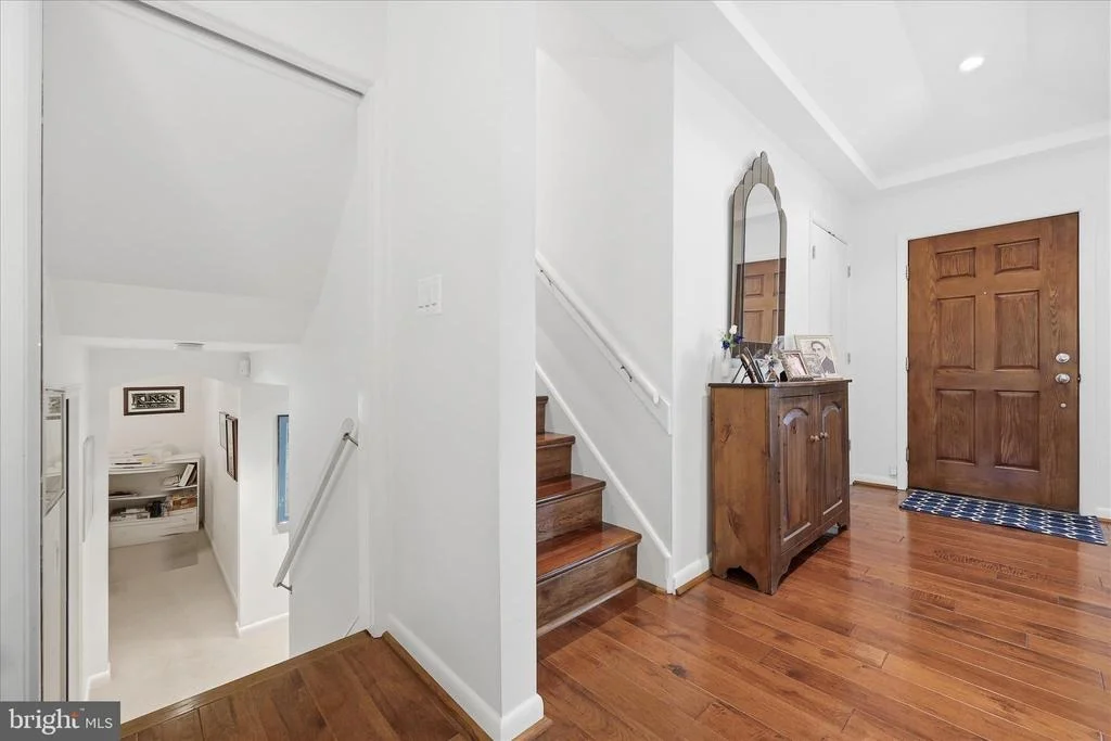 Photo of 6796 SUNNYBROOK DRIVE