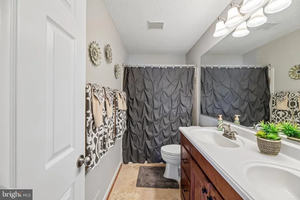 Photo of 7004 GREEN SPRING LANE